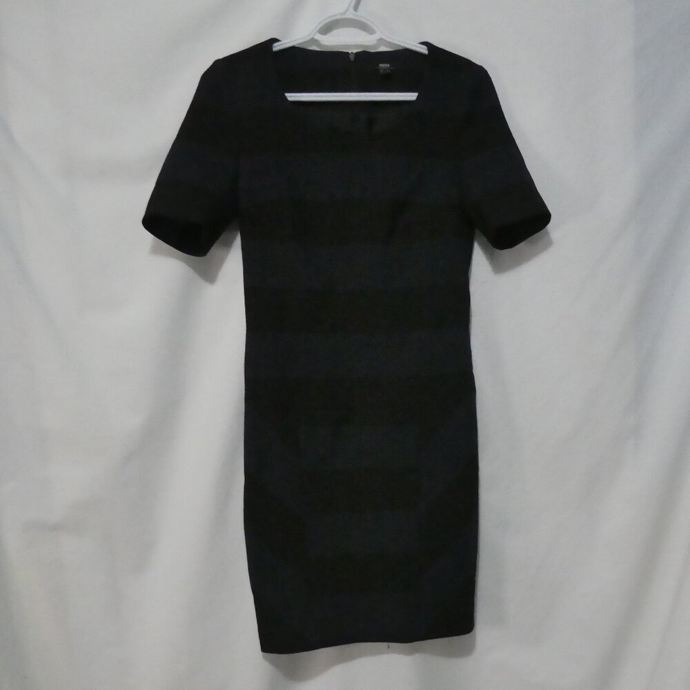 MEXX - Metropolitan | size 2 | Striped Navy and Black Short Sleeve Dress